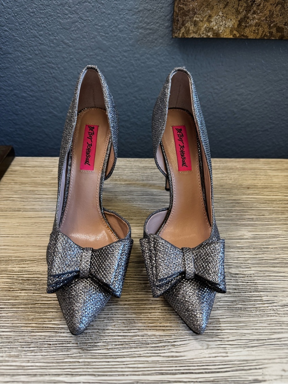 Betsey Johnson Pewter Glitter Pointed Toe Bow Heels - EXCELLENT CONDITION!!!